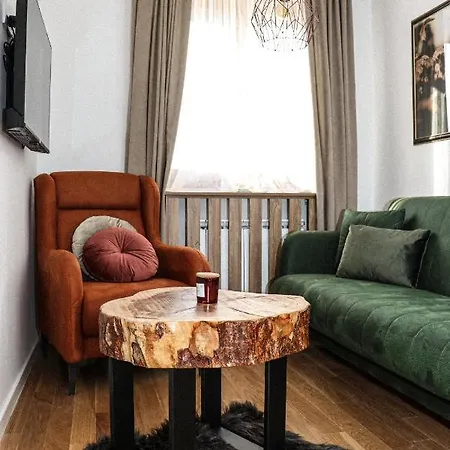 Apartment Infinity Gorstak 3 *